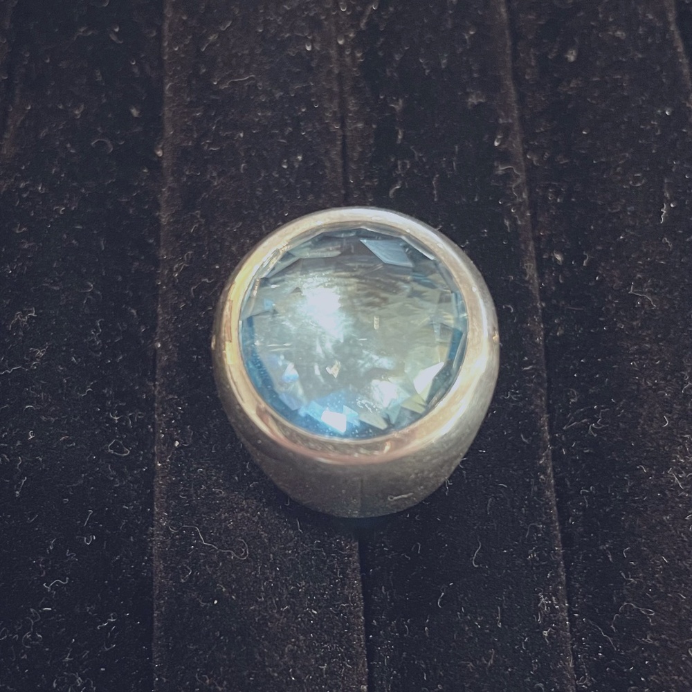 Exquisite John Hardy Sterling Silver and Blue Topaz Ring